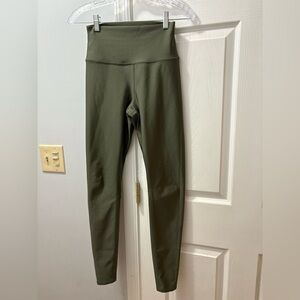 ALO 7/8 High Waist Airlift Leggings Olive Green Size Small- Slightly Flawed